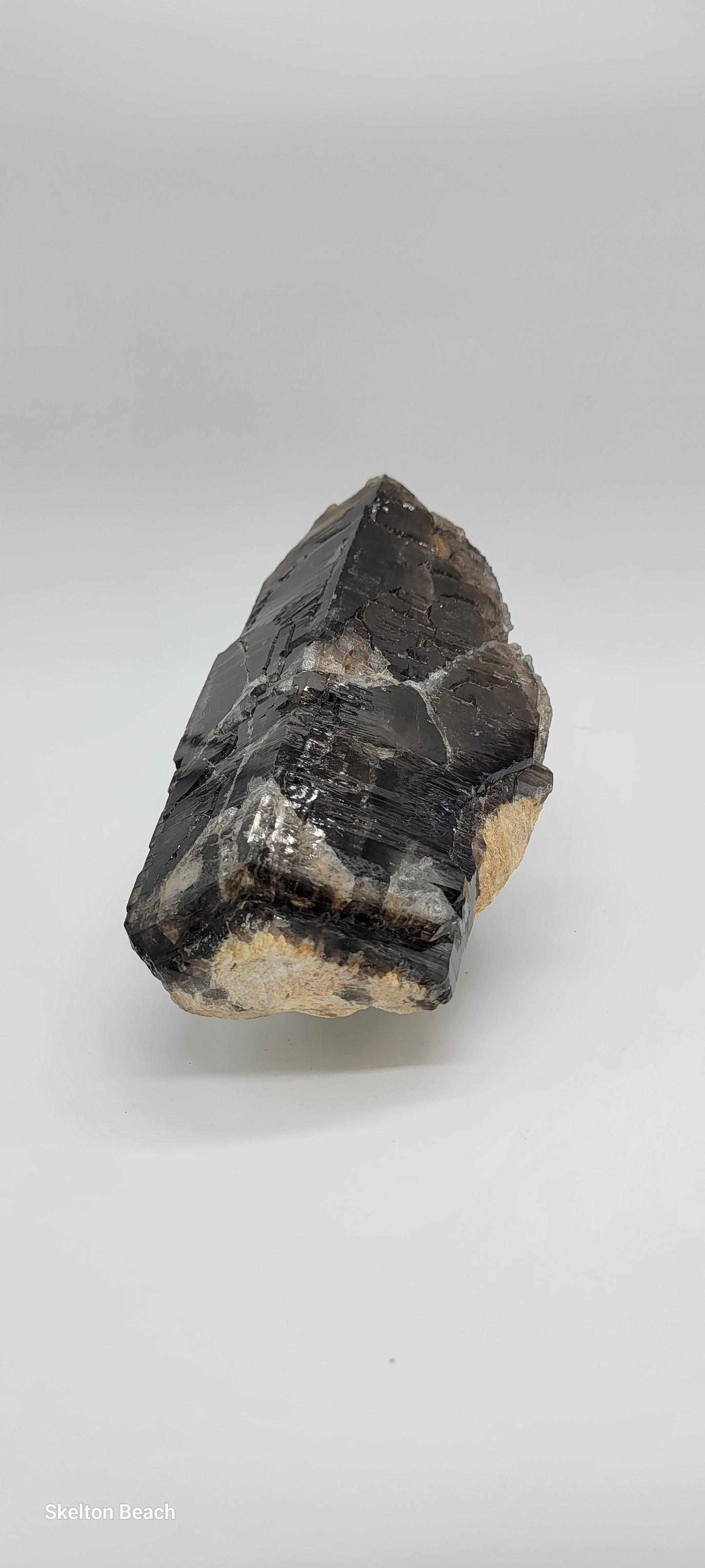 Majestic Smoky Quartz Crystal: Grounding and Protective Energy | 1500 gram